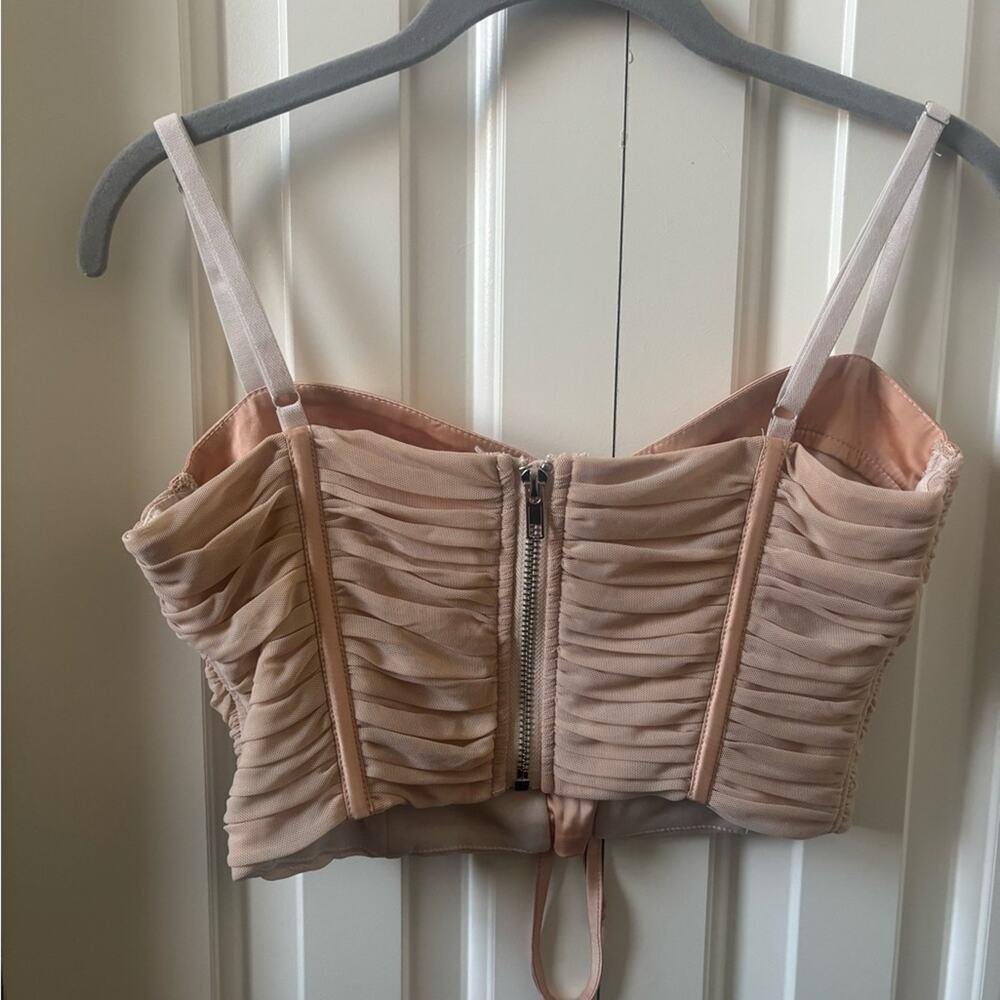 Elegant Peach Ruched Tank Top - Picture 4 of 7